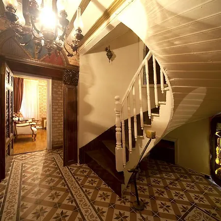 Palation House