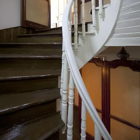 מלון דירות Palation House